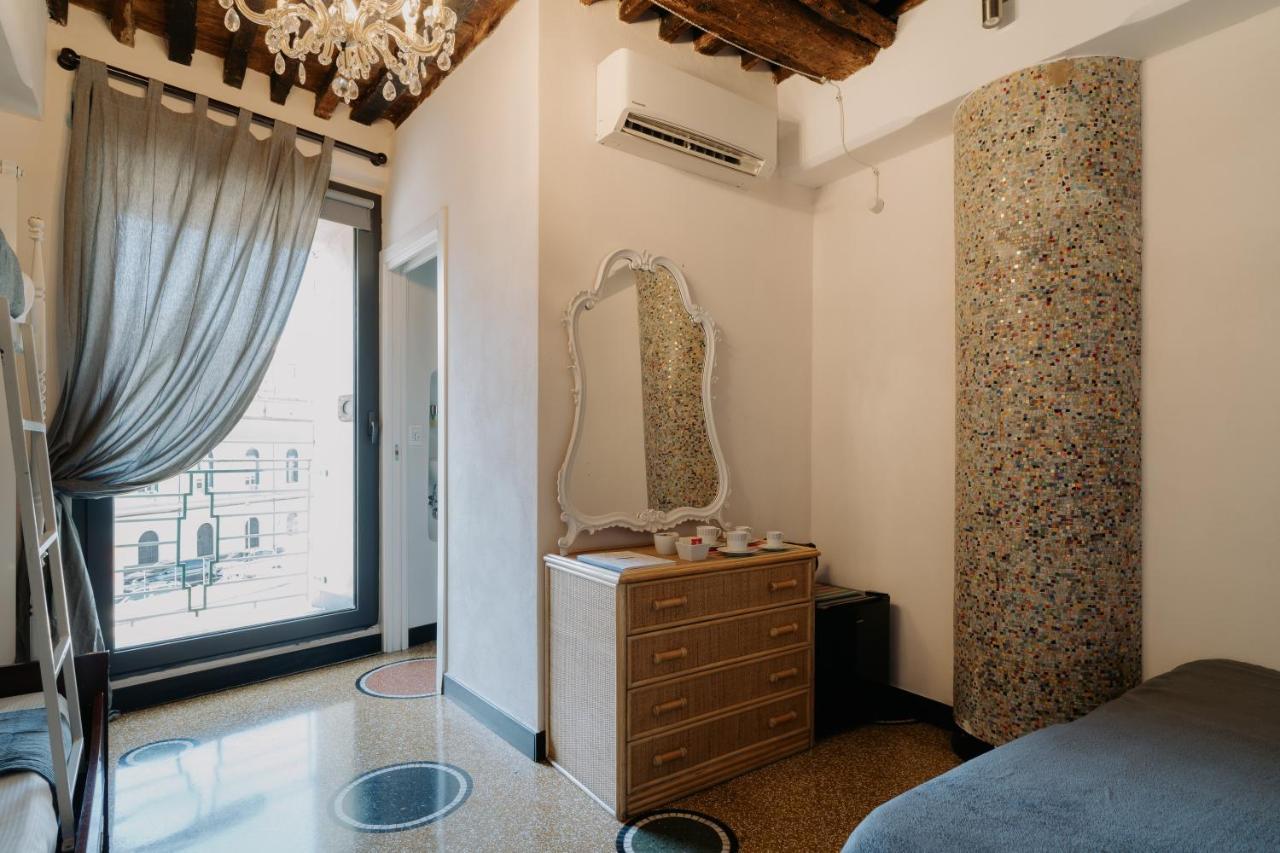 Le Stanze Del Piccadilly Hostel Genova Kültér fotó