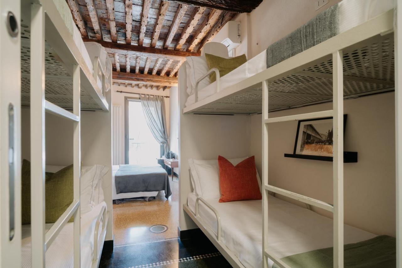 Le Stanze Del Piccadilly Hostel Genova Kültér fotó