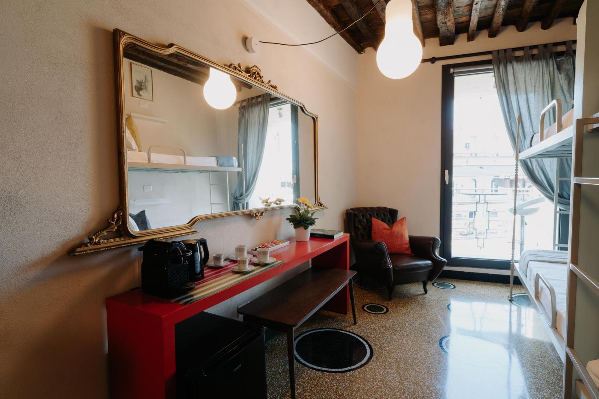 Le Stanze Del Piccadilly Hostel Genova Kültér fotó